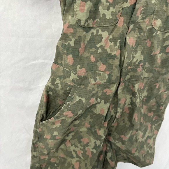 Title‎ Nine Brash Utility Romper Wailea Camo Print XS Women’s - Picture 7 of 11